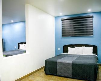 Hotel Villas de Santiago Inn - Tijuana - Habitación