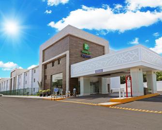 Holiday Inn Express Piedras Negras - Piedras Negras - Gebäude