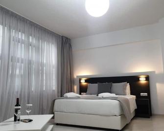 Boss Boutique Athens - Athens - Bedroom
