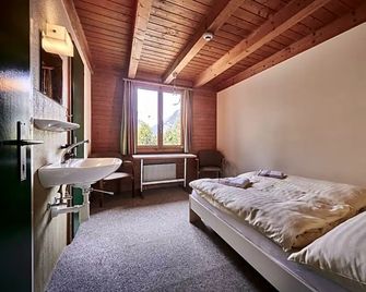 Alpine Base Hostel - Adults only - Lauterbrunnen