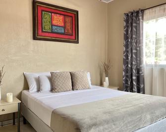 Casa Tatich AC near Guanacaste Airport - Liberia - Habitación