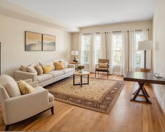 StaysPro - Cityscape Luxury Rental Homes in the Heart of Los Angeles - Fullerton - Obývací pokoj