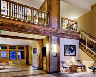 Canyon Lodge & Cabins - Inside the Park - Canyon Village - Lobby