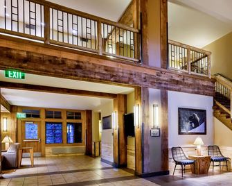 Canyon Lodge & Cabins - Inside the Park - Canyon Village - Lobby