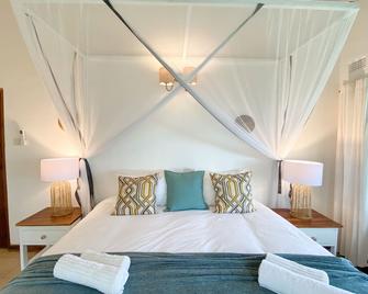 Drift Inn - Victoria Falls - Bedroom