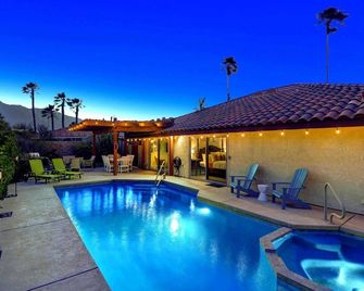Gobi by Avantstay Pool, Firepit, Permit#5102 - Palm Springs - Piscina