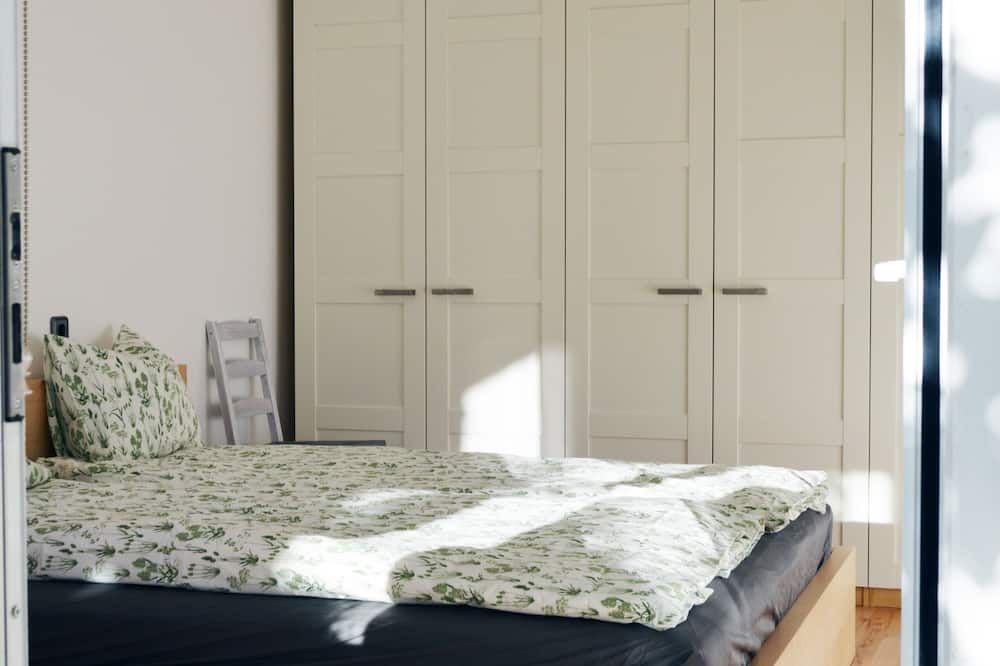 Vienna apartment with garden - فيينا - غرفة نوم