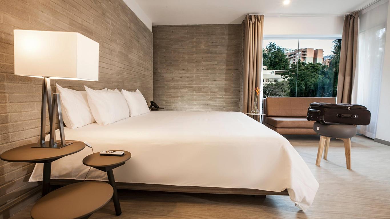 V Grand Hotel, a member of Radisson Individuals