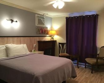 Petit Hôtel Amara - לה מאלבאי