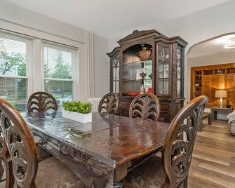 The Allentown Whitehouse - Allentown - Dining room