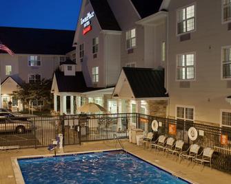 TownePlace Suites by Marriott Medford - Medford - Pool