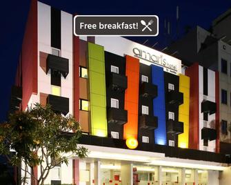 Amaris Hotel Panglima Polim 1 - Jakarta - Building