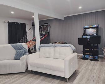 Familyretreat Near Thegrampians - Stawell - Huiskamer