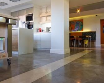 Funky Town - Jeffreys Bay - Lobby