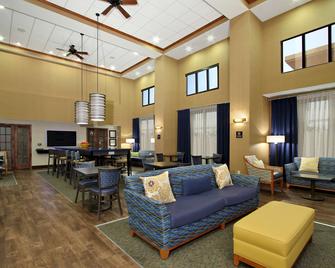 Hampton Inn & Suites Madisonville - Madisonville - Salónek