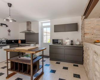 Mas Picholine - Maison pour 10 avec piscine - Saint-Jean-de-Maruéjols-et-Avéjan - Cocina