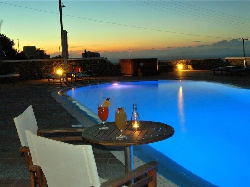 Laokasti Villas Hotel - אויה - בריכה