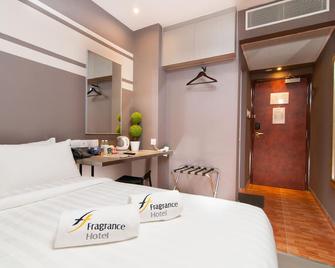 Fragrance Hotel - Kovan - Singapore - Bedroom