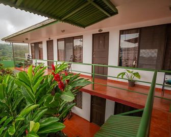 Hostal Nuevo Arenal - Arenal - Balkon