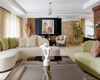 Vesta - Luxury Standalone Villa -5br - Cfc (I) - New Cairo - Lounge
