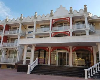 Spa & Wellness Hotel Elit - Balchik - Bygning