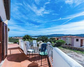 Villa Laura - Happy Rentals - Cannigione - Balkon