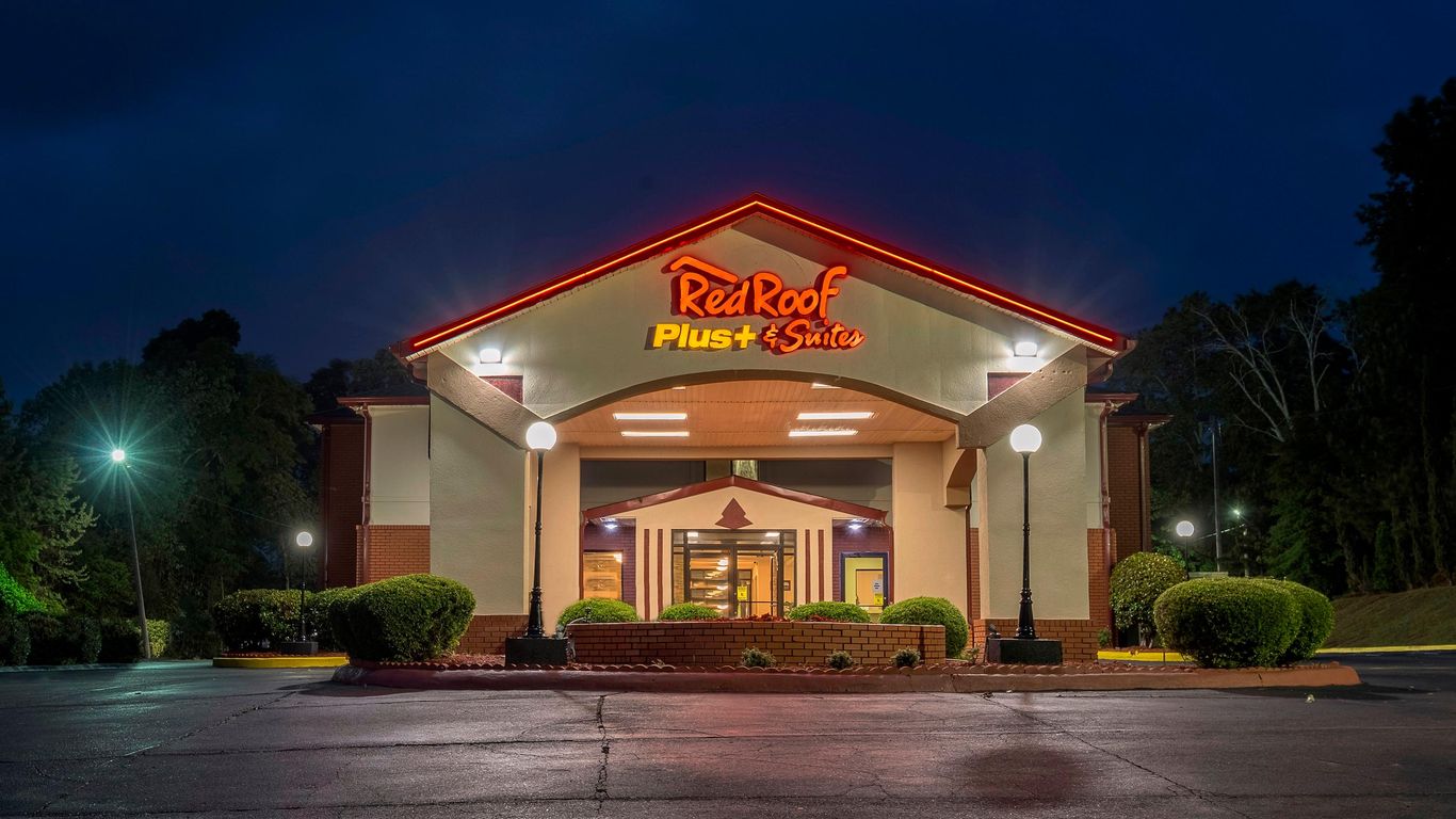 Red Roof Inn Plus+ & Suites Opelika