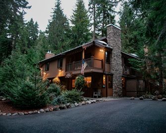 LOGE Alta Crystal - Enumclaw - Edificio