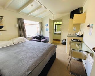 Commodore Motel - דנידין - חדר שינה