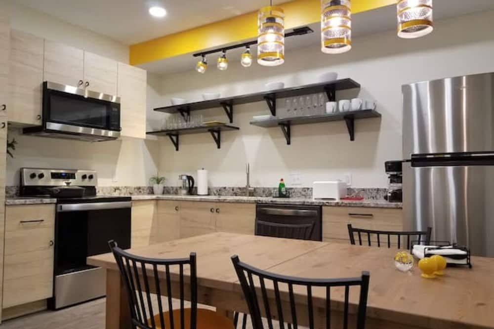 Super Close to Hot Spots in Ohio City, Cleveland - كليفيلاند (أوهايو) - مطبخ