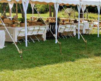 Events/Retreats at the Ranch - Brownsburg - Terasa