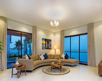 The Grove Resort Bahrain - Muharraq - Wohnzimmer