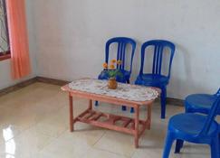 A small house in Sorong City - Sorong - Living room
