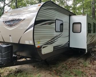 2016 Wildwood by Forest River Travel Trailer - sleeps 8 - Valdese - Outdoors view