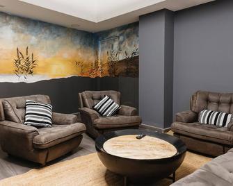 فندق Travessera - برشلونة - غرفة معيشة