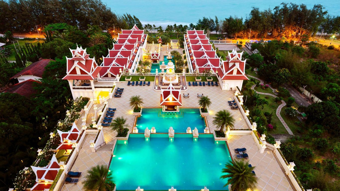 Grand Pacific Sovereign Resort & Spa