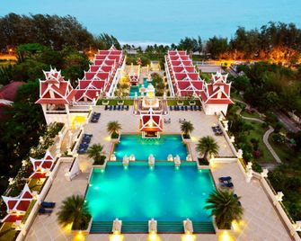 Grand Pacific Sovereign Resort & Spa - Cha-am - Building