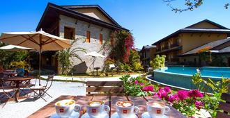 Temple Tree Resort & Spa - Pokhara - Innenhof