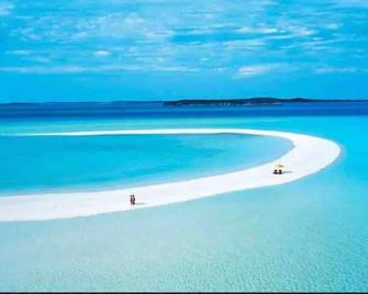 Ruby - Ocean view with privacy - Staniel Cay - Beach