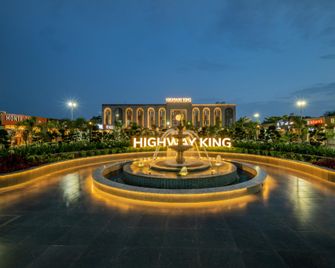Hotel Highway King Neemrana - Neemrana - Gebäude