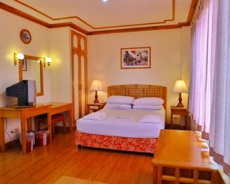 Ridgewood Hotel - Baguio - Bedroom