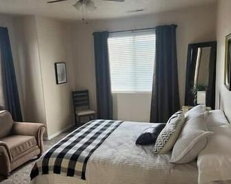 Cozy Springs - Mesquite - Bedroom