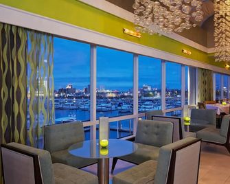 King Room, Golden Nugget, Rooftop Pool, Casino Access, Close to Boardwalk - Atlantic City - Restaurante