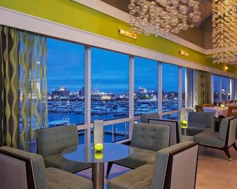 King Room, Golden Nugget, Rooftop Pool, Casino Access, Close to Boardwalk - Atlantic City - Restaurante