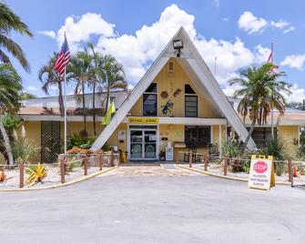 Miami Everglades Rv Resort - Naranja - Building