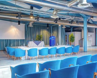 Hotel Riva Degli Etruschi - San Vincenzo - Meetingraum