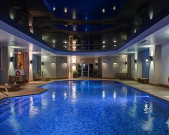 Windmill Village Hotel, Golf Club & Spa, BWSC - Coventry - Uima-allas