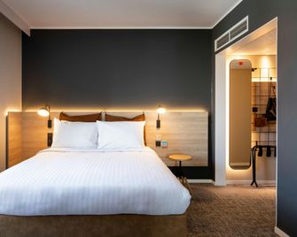 Moxy Plymouth - Plymouth - Soverom