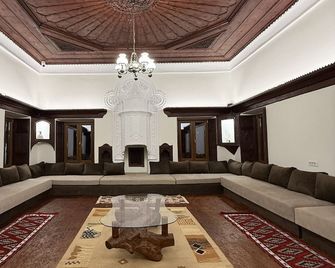 Shkodra Hostel & Day Tours - Shkodër