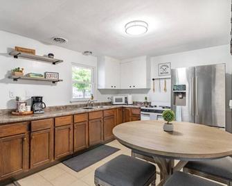 #304 Pekin · Pekin Pie à la Mode #304 - Pekin - Keuken